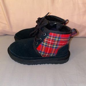 LIKE NEW Kid’s Ugg Boots